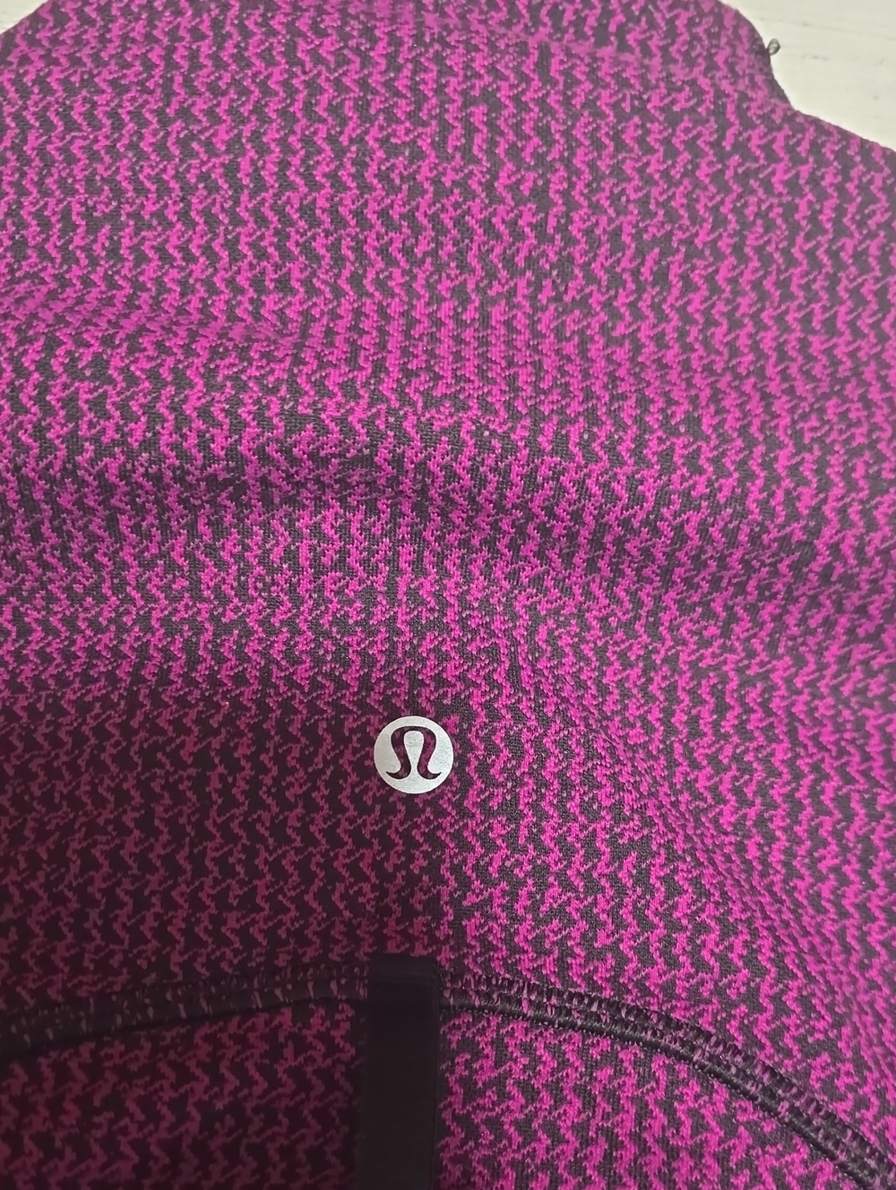 Lululemon Define JacketTeeny Tooth Deep Fuchsia Black Size 8 - Picture 8 of 8